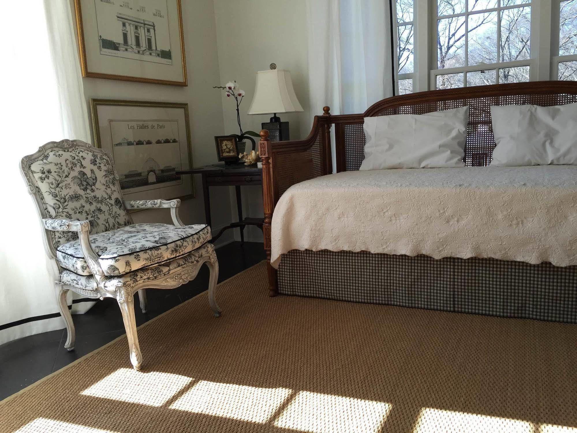 The Cottage Bed & Breakfast In Decatur Ga Eksteriør bilde